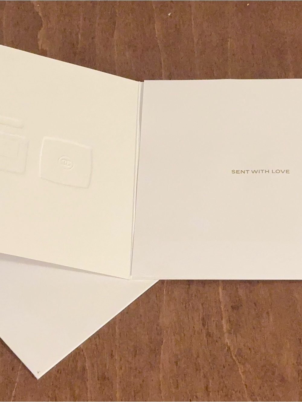 CHANEL White Embossed Makeup Icons Gifting Card - Picture 9 of 10